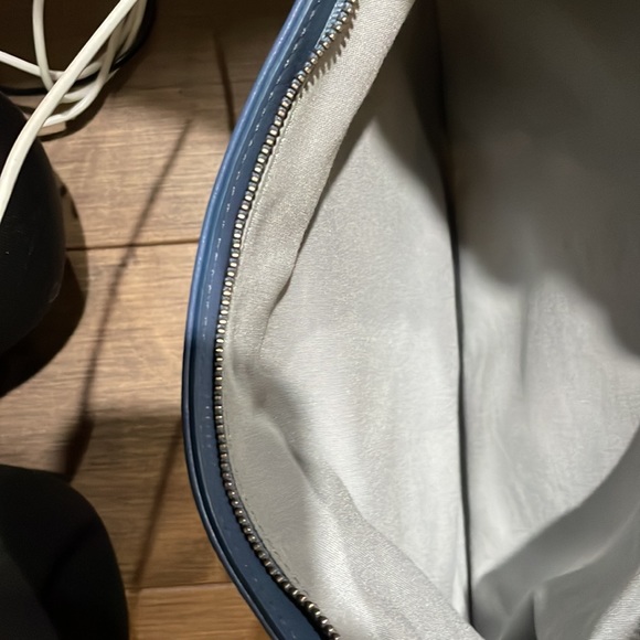 Skagen soft all leather steel blue purse. - Picture 5 of 13